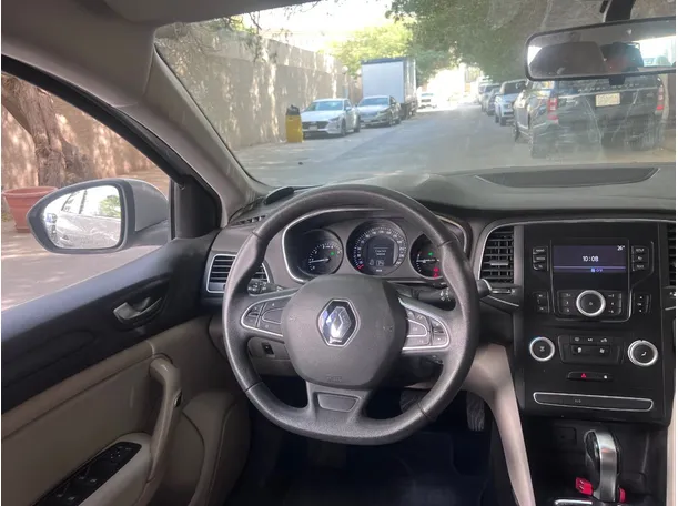 Car image 27