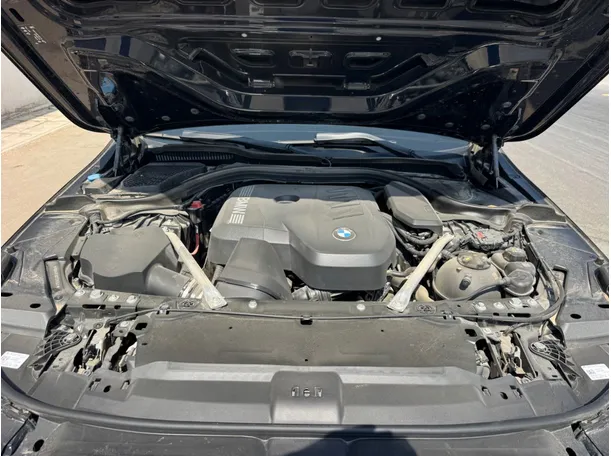 Car image 24