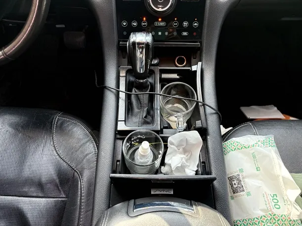 Car image 20