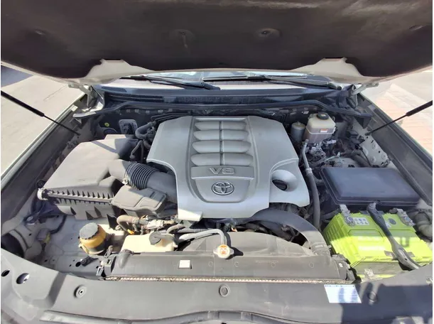 Car image 20