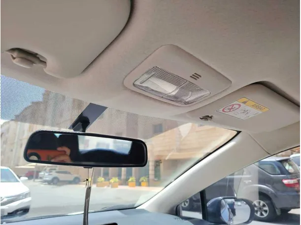 Car image 32