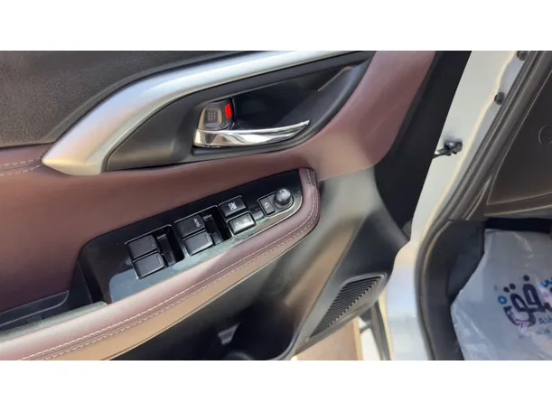 Car image 29