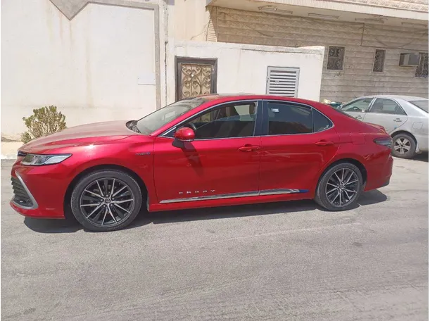 Car image 8