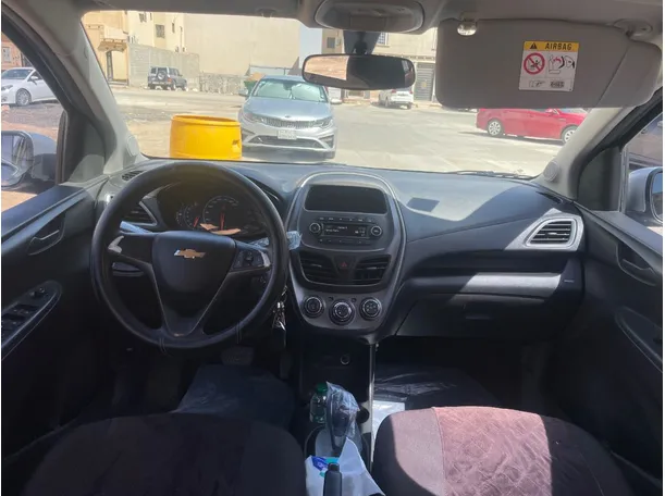 Car image 16