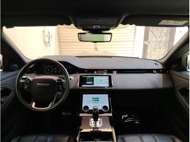 Car image 19