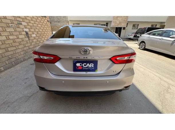 Car image 6