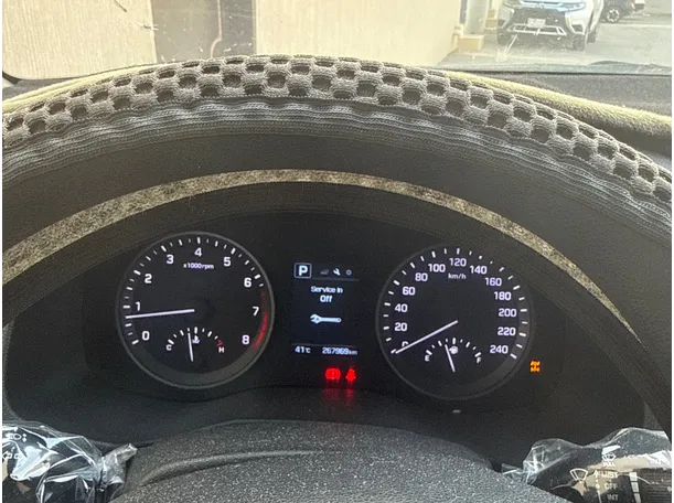Car image 6