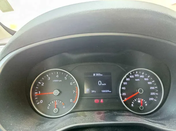Car image 25