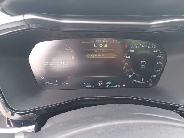 Car image 20