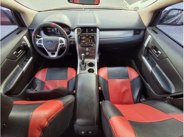Car image 16