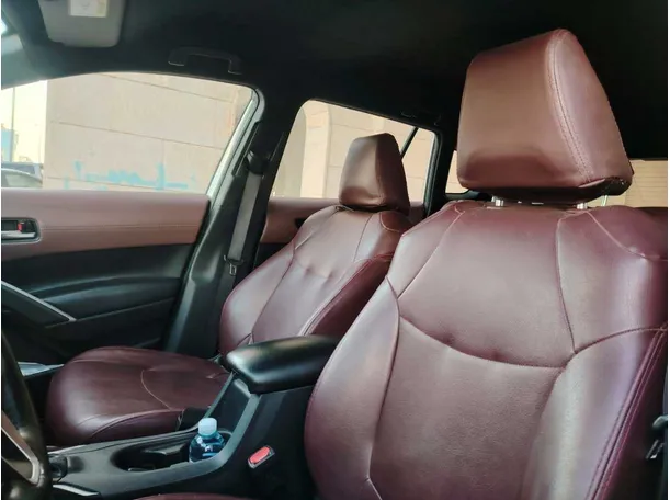 Car image 13