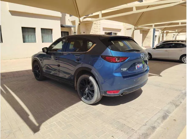 Car image 7