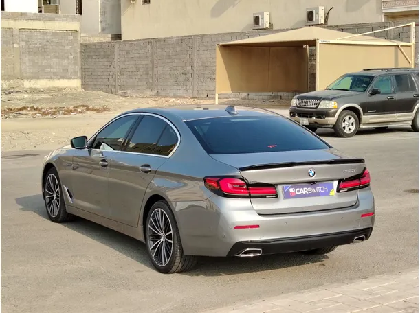 Car image 7