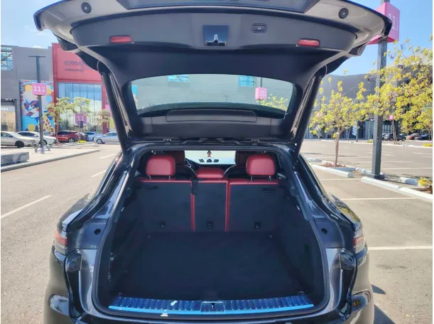 Car image 23