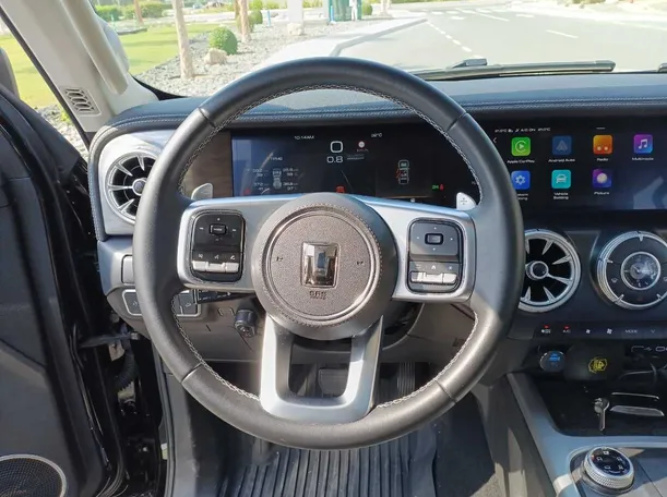 Car image 17