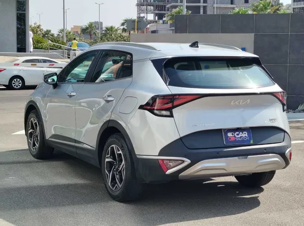 Car image 7