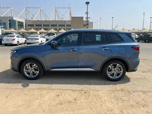Car image 8