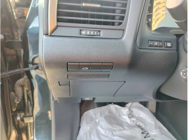 Car image 41