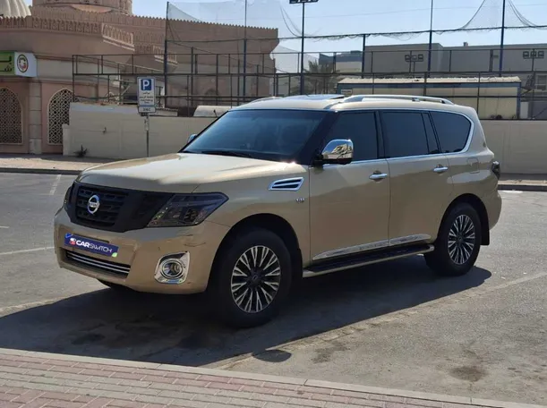 2016 نيسان باترول في دبي