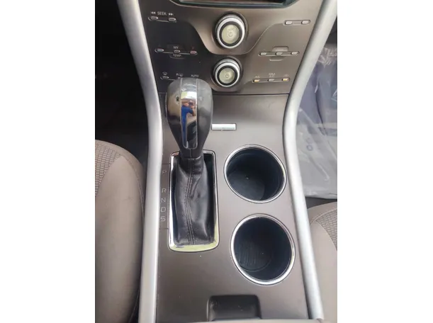 Car image 20