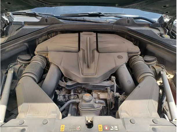 Car image 26