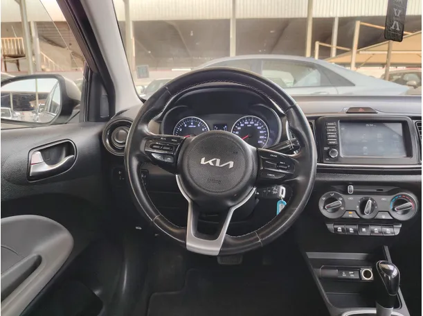 Car image 24