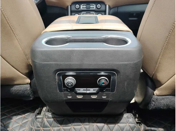 Car image 43