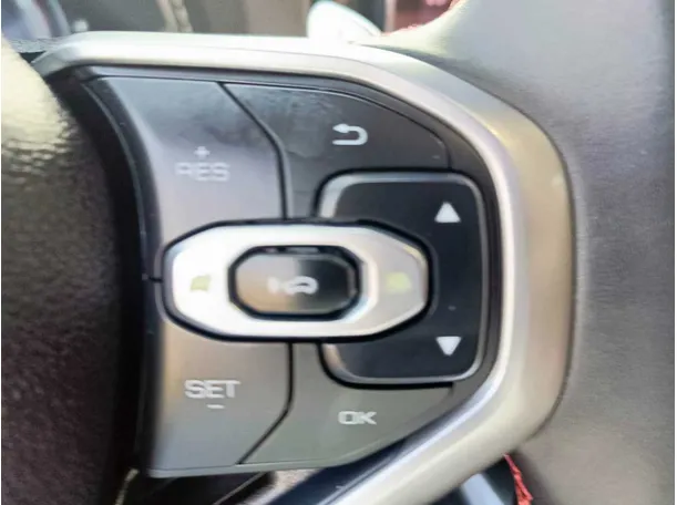 Car image 33