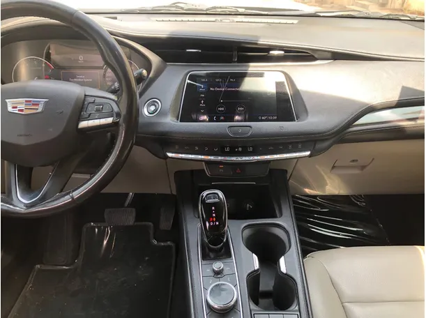 Car image 16