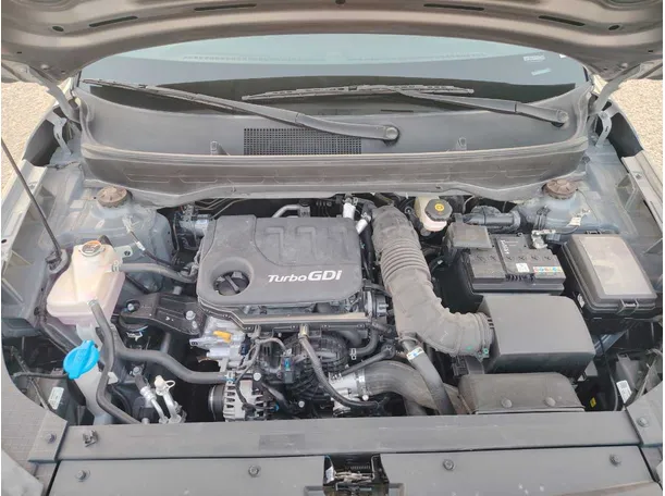 Car image 30