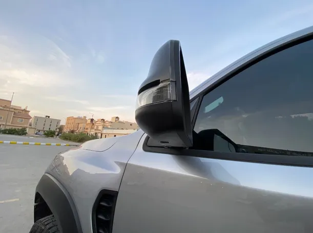 Car image 27