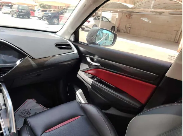 Car image 39