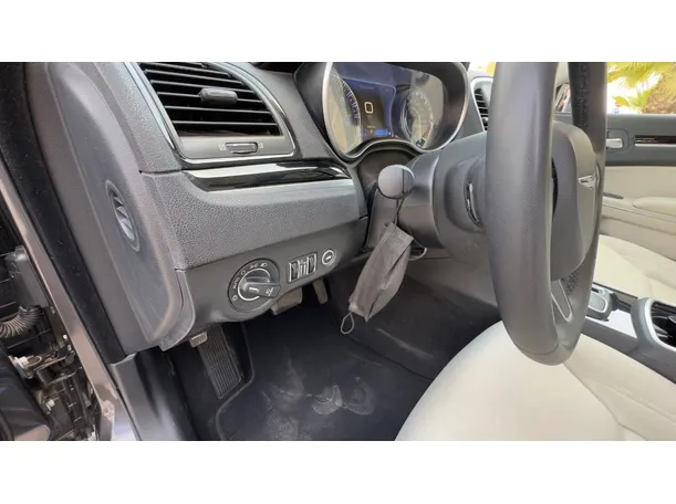 Car image 25