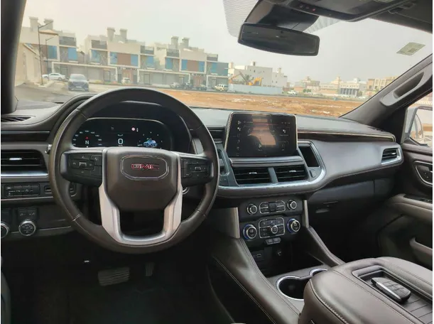Car image 30