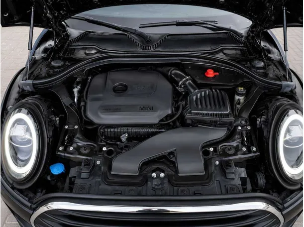 Car image 35