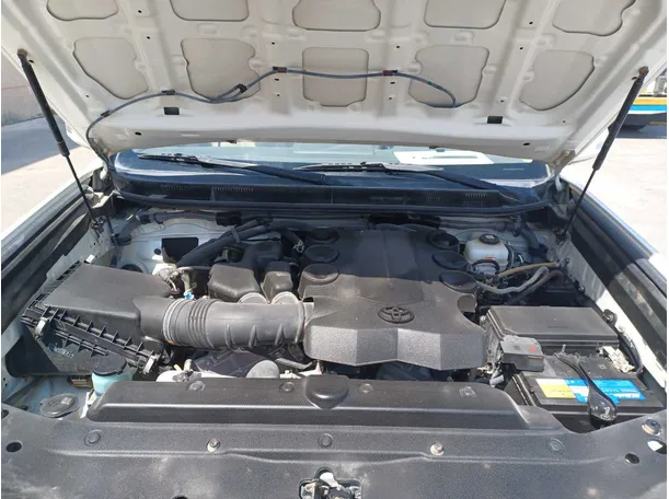 Car image 24