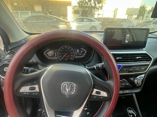 Car image 6