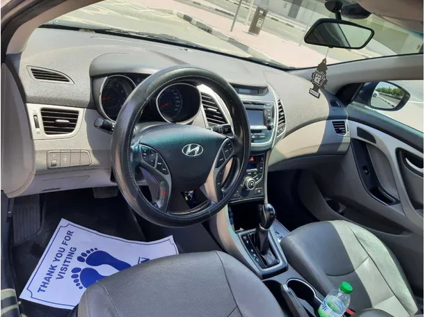Car image 11