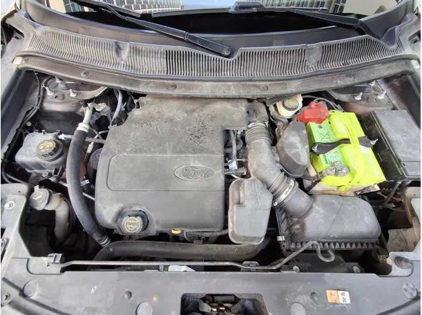 Car image 24
