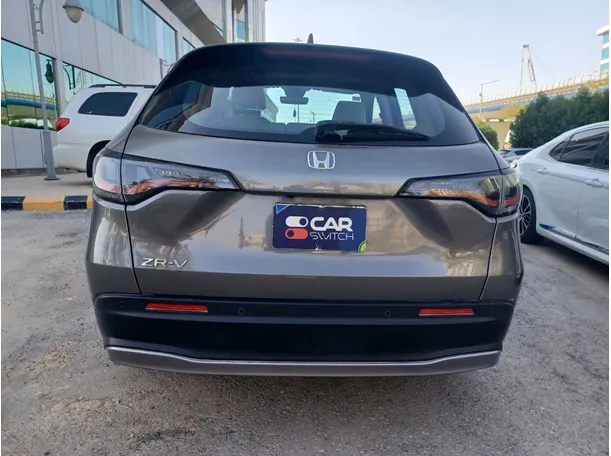Car image 6