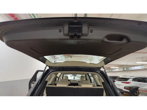 Car image 27