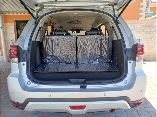 Car image 21