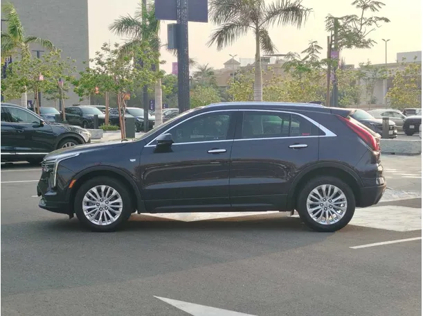 Car image 8