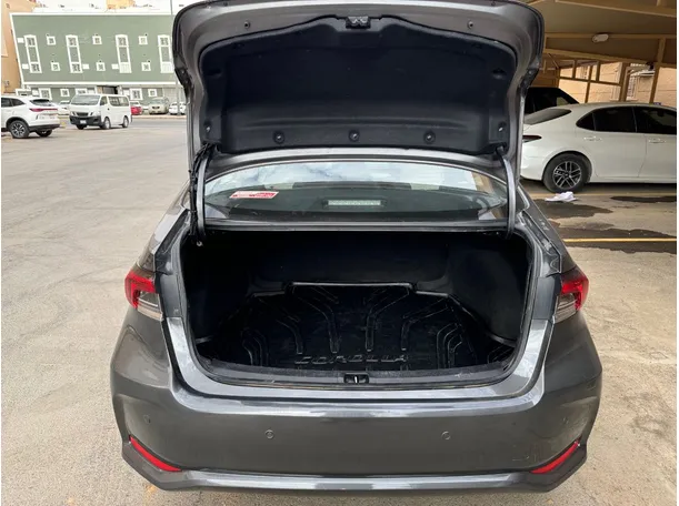 Car image 20