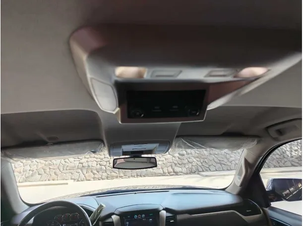 Car image 35