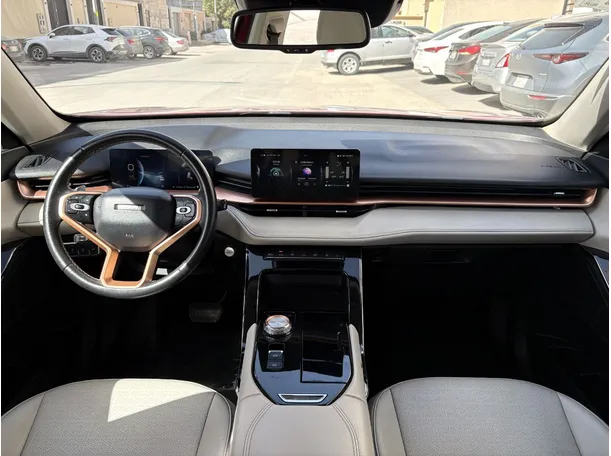 Car image 18