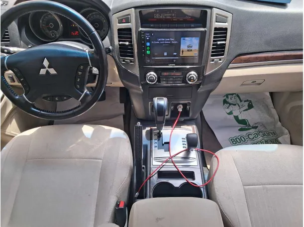 Car image 16