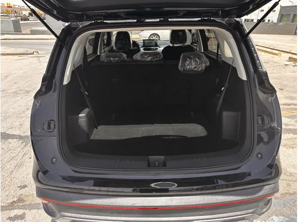 Car image 23