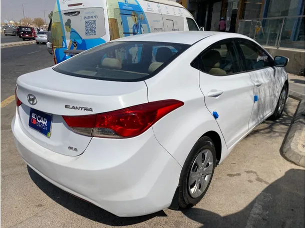 Car image 4