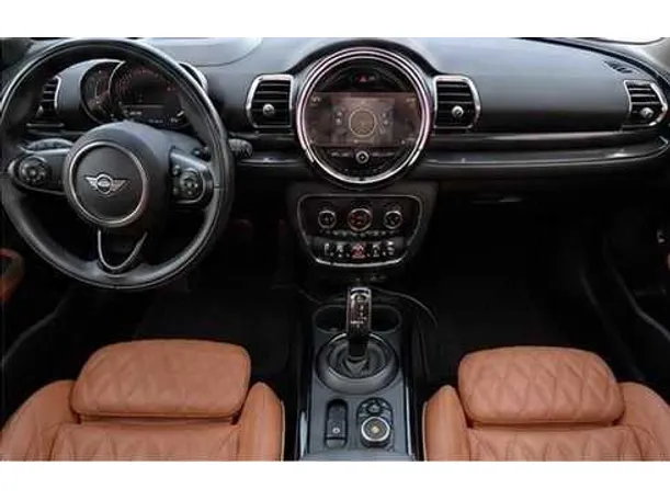 Car image 23